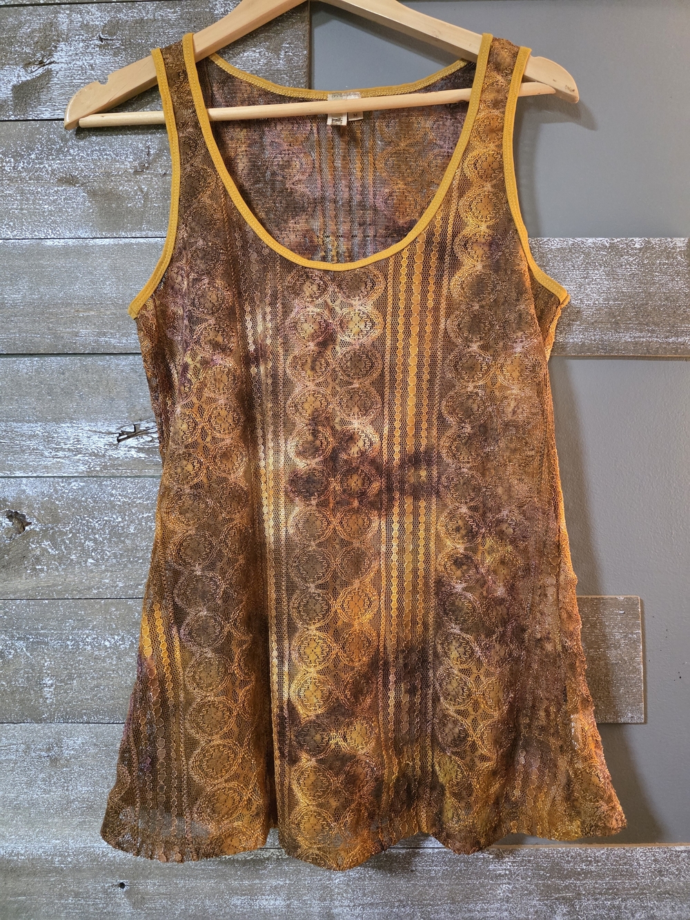 BKE Multicolor Yellow-Tan Patterned Scoop Tank